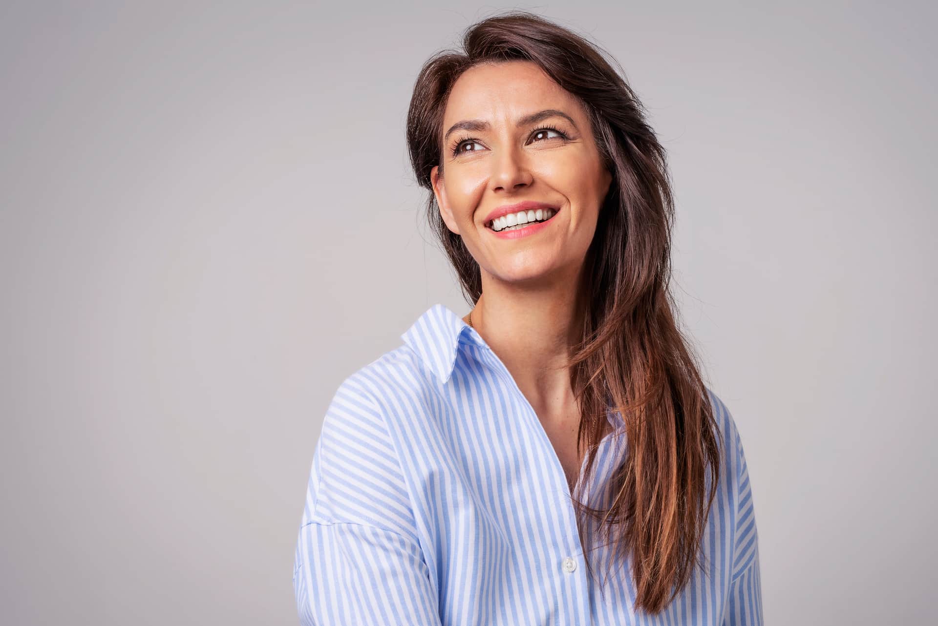 Expert deep plane facelift surgeon in Dallas providing natural, long-lasting facial rejuvenation