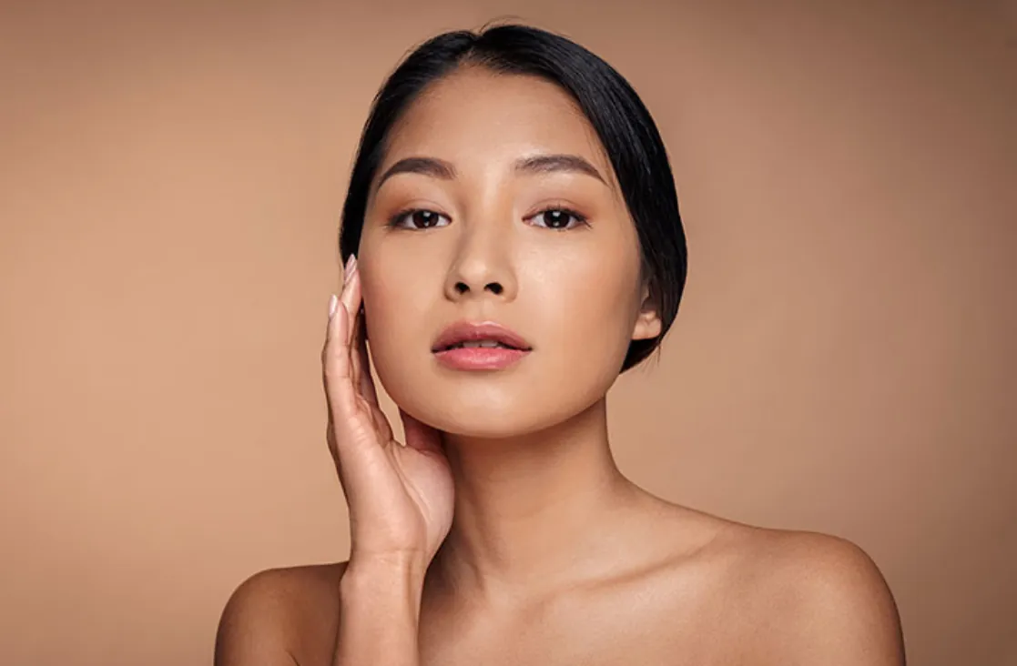 Alarplasty: Asian woman looking at camera