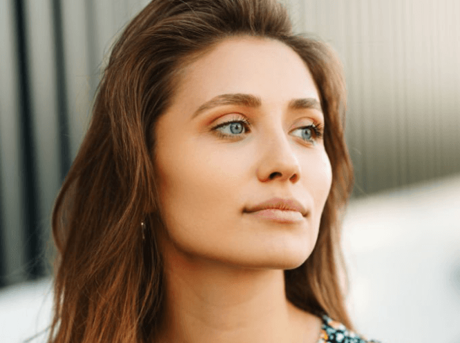 right image Neck Liposuction